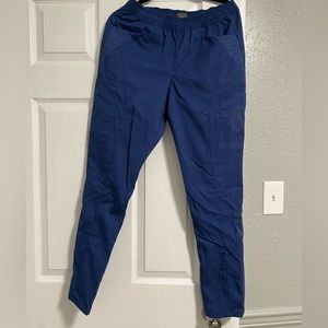 NWOT Jaanuu Navy Skinny Cargo Scrubs with Zipper Detail l